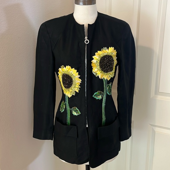 Emanuel Ungaro Jackets & Blazers - Rare Emanuel Ungaro sunflower jacket, size 4